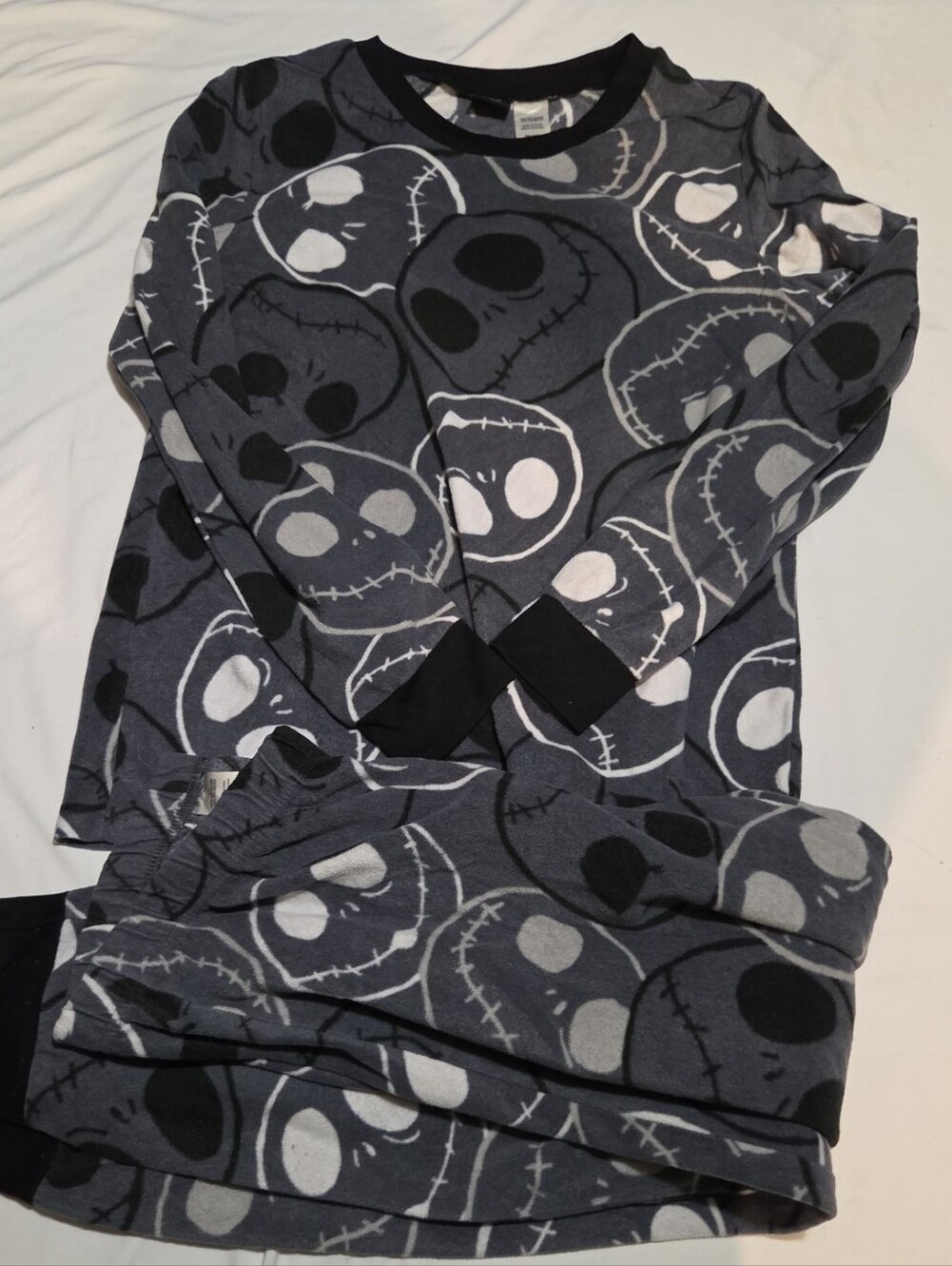 Nightmare before christmas women's medium pajama set #07